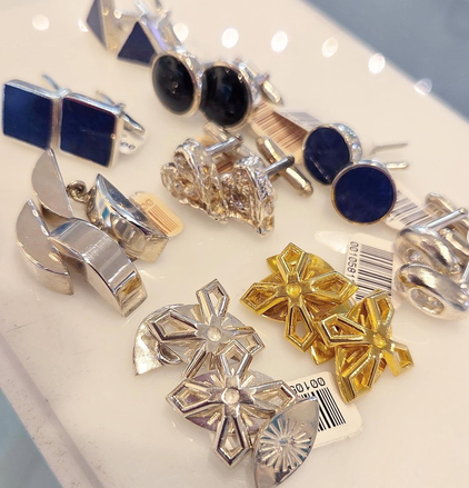 Who Wears Cufflinks?